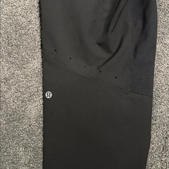 License to train lululemon men’s medium pants - Picture 4 of 4